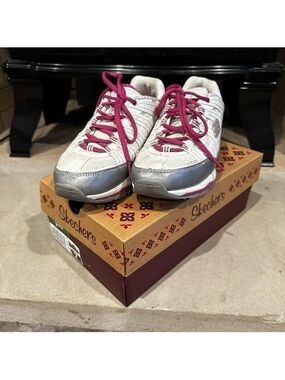Skechers shape ups walking shoes size 7 white pink gray